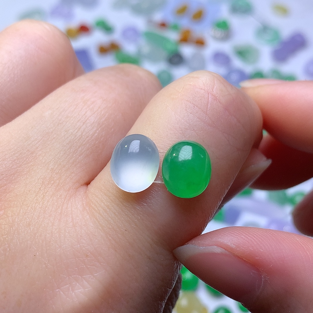 翡翠未镶嵌颈饰蛋