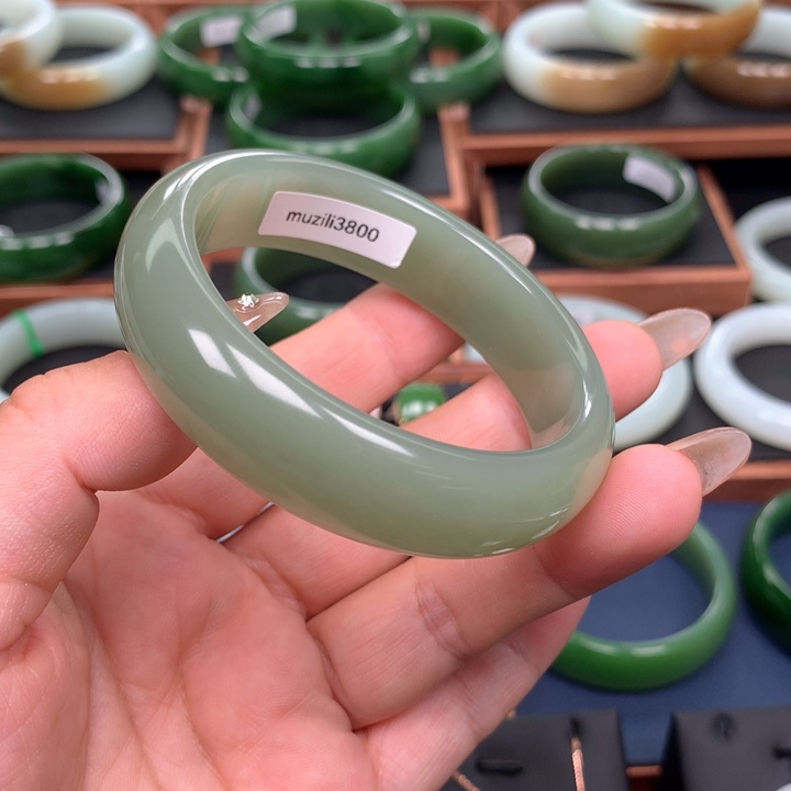 和田玉手镯未镶嵌5758圈口