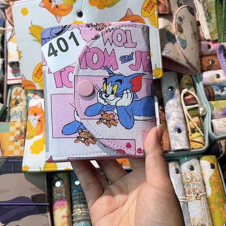 织绣小*蓝M5活页不要纸401。    