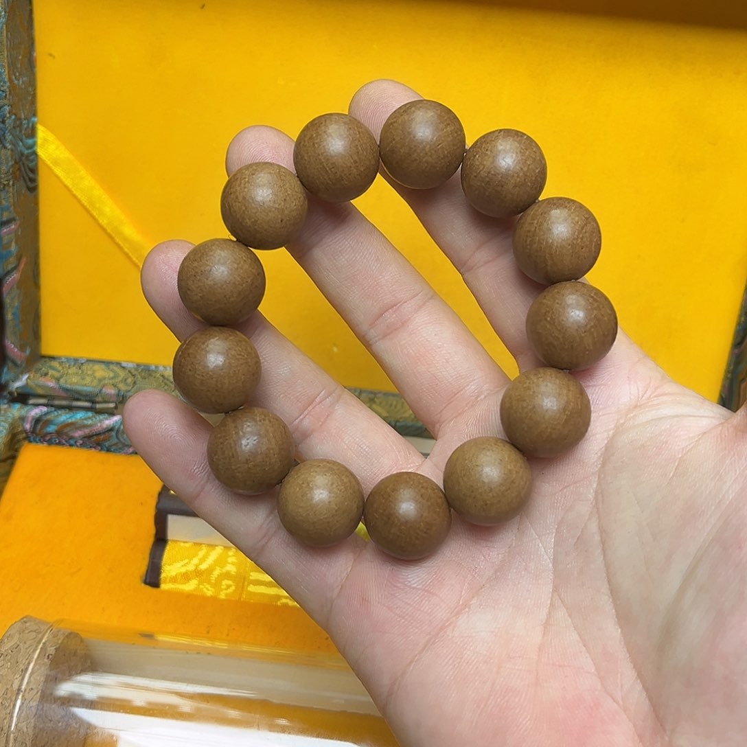 大叶紫檀（黑酸枝木类）