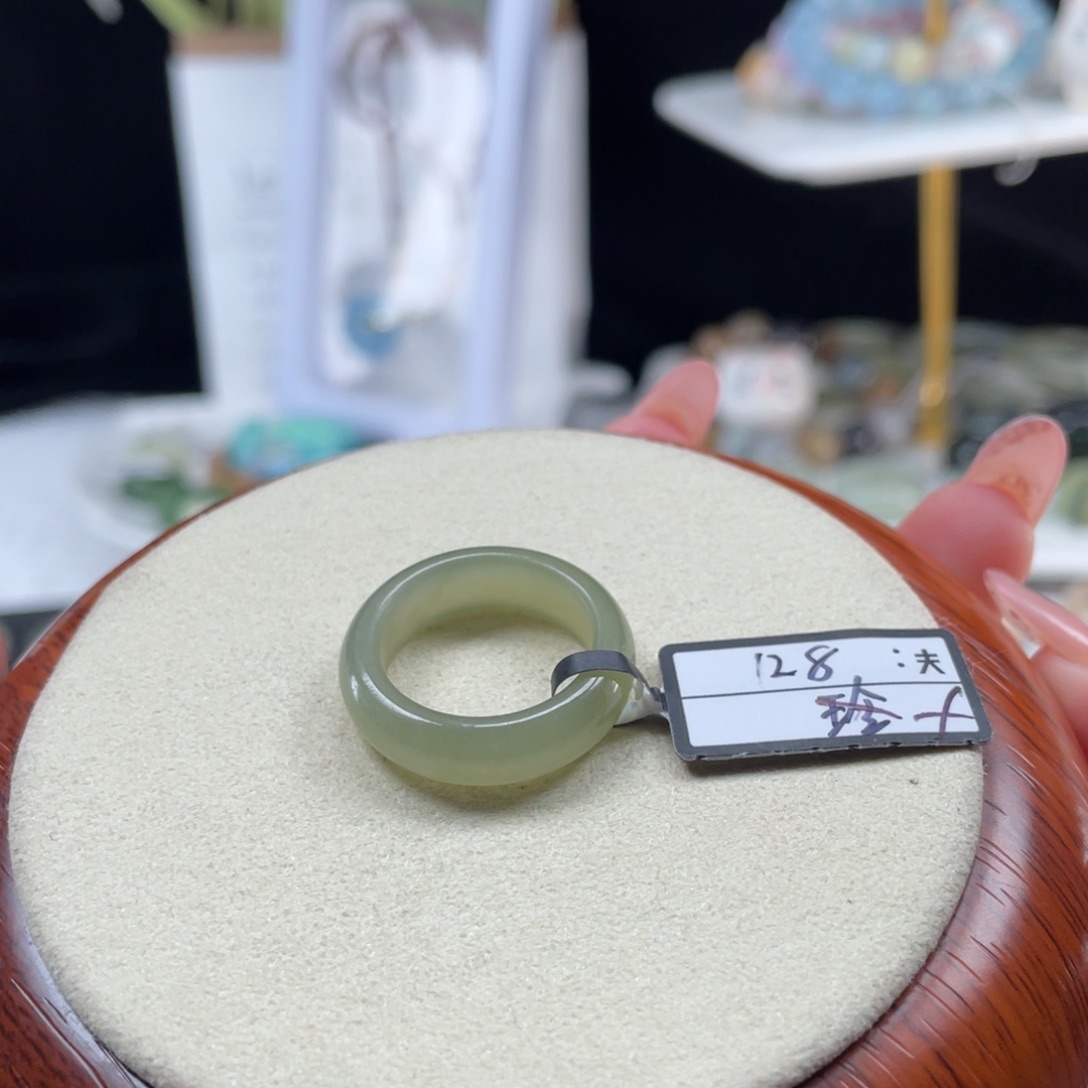 和田玉未镶嵌戒指O7湖水绿细条17.4