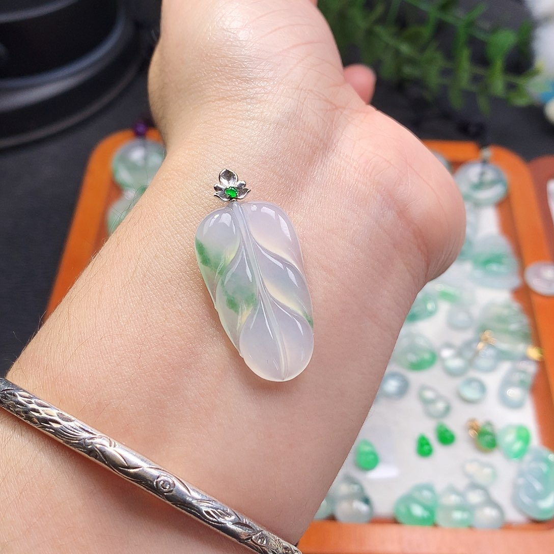 吊坠(不含链)未镶嵌翡翠叶子