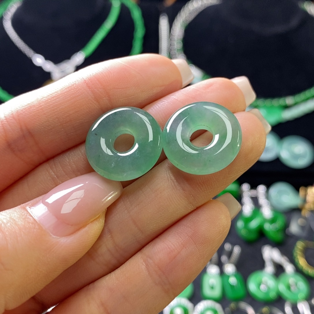 翡翠未镶嵌耳饰甜甜圈