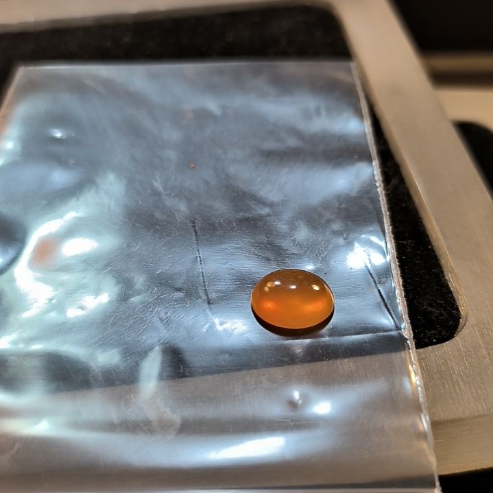 余***石英岩玉未镶嵌戒面