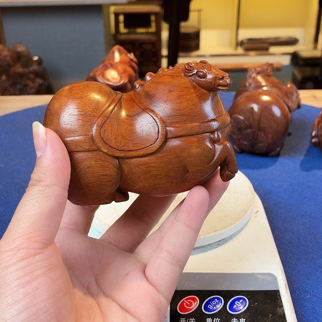 用***6端景台紫檀木类收藏