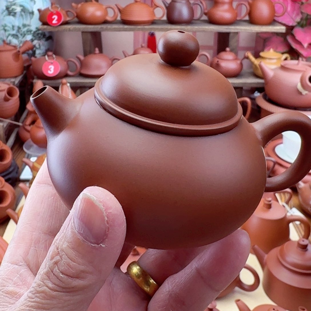 紫砂茶壶容天140 cc手拉
