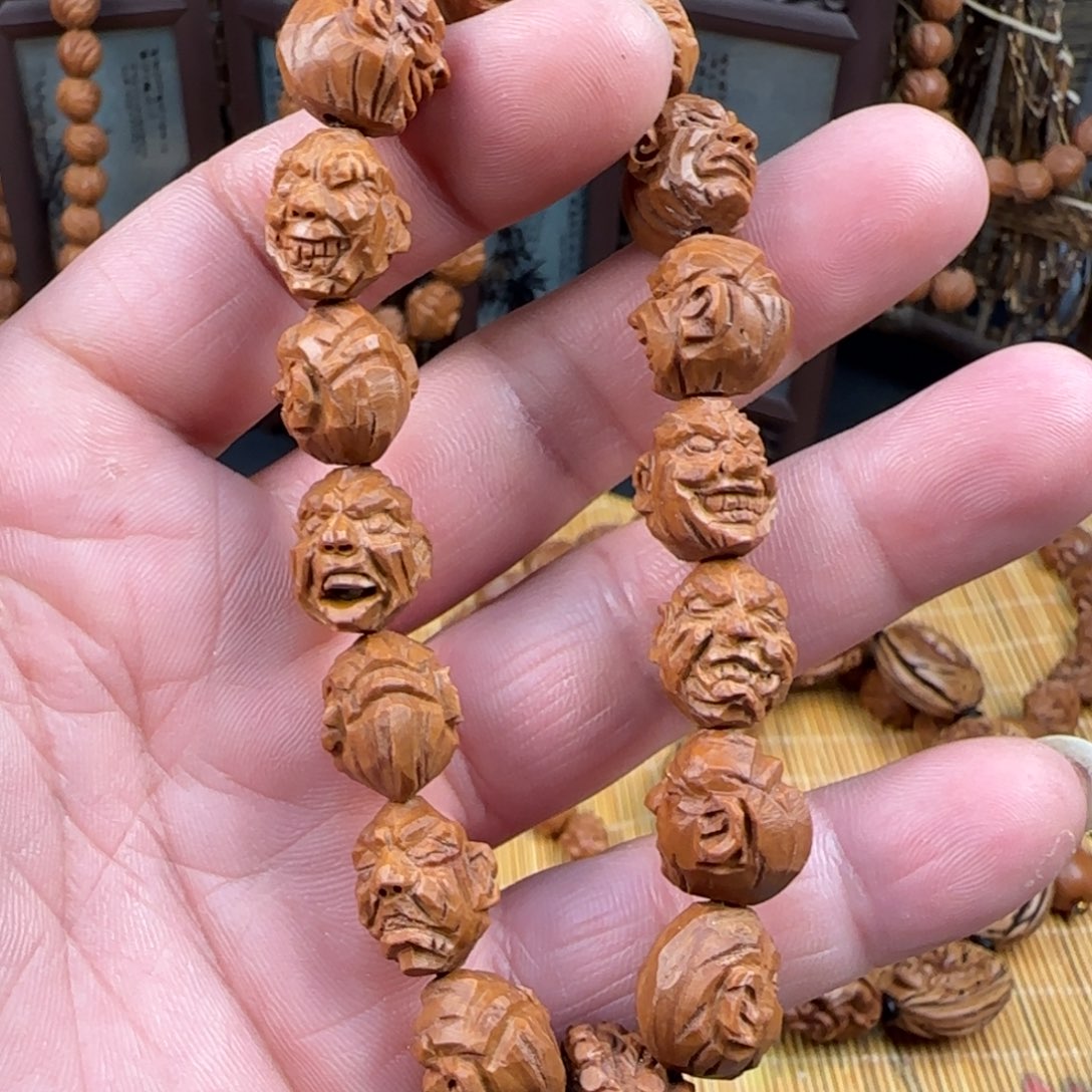 纯手工雕刻龙纹桃核恶僧一物一图