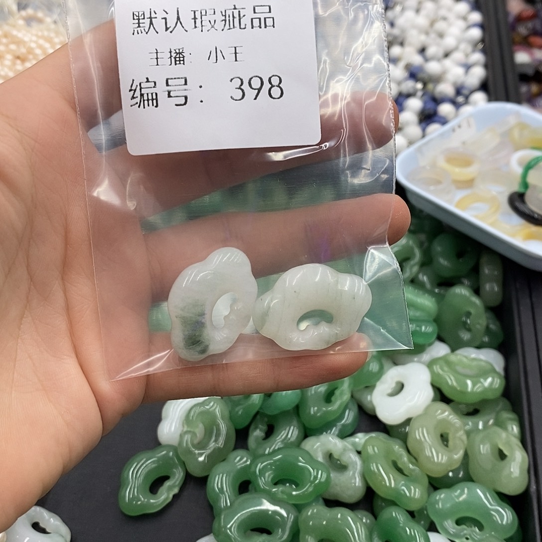 x****玛瑙/玉髓颈饰未镶嵌