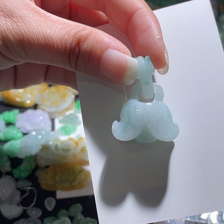 颈饰未镶嵌翡翠天