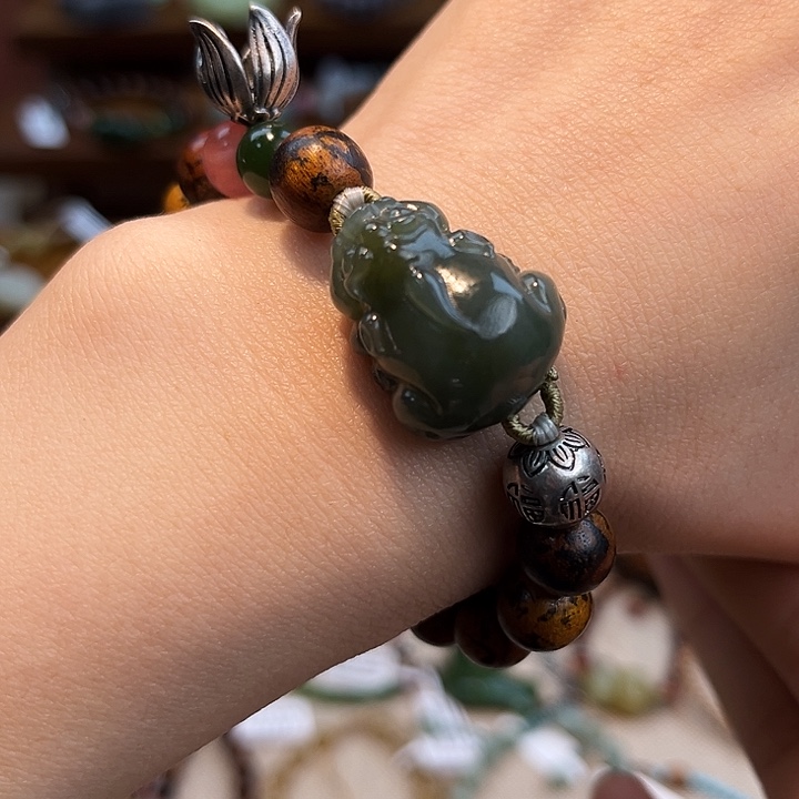 和田玉未镶嵌手链