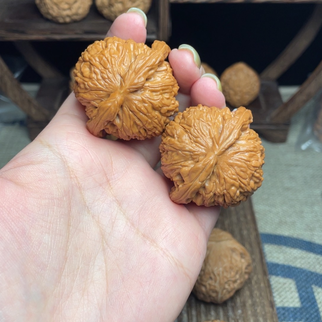 文玩核桃吊坠砀****能43白狮子