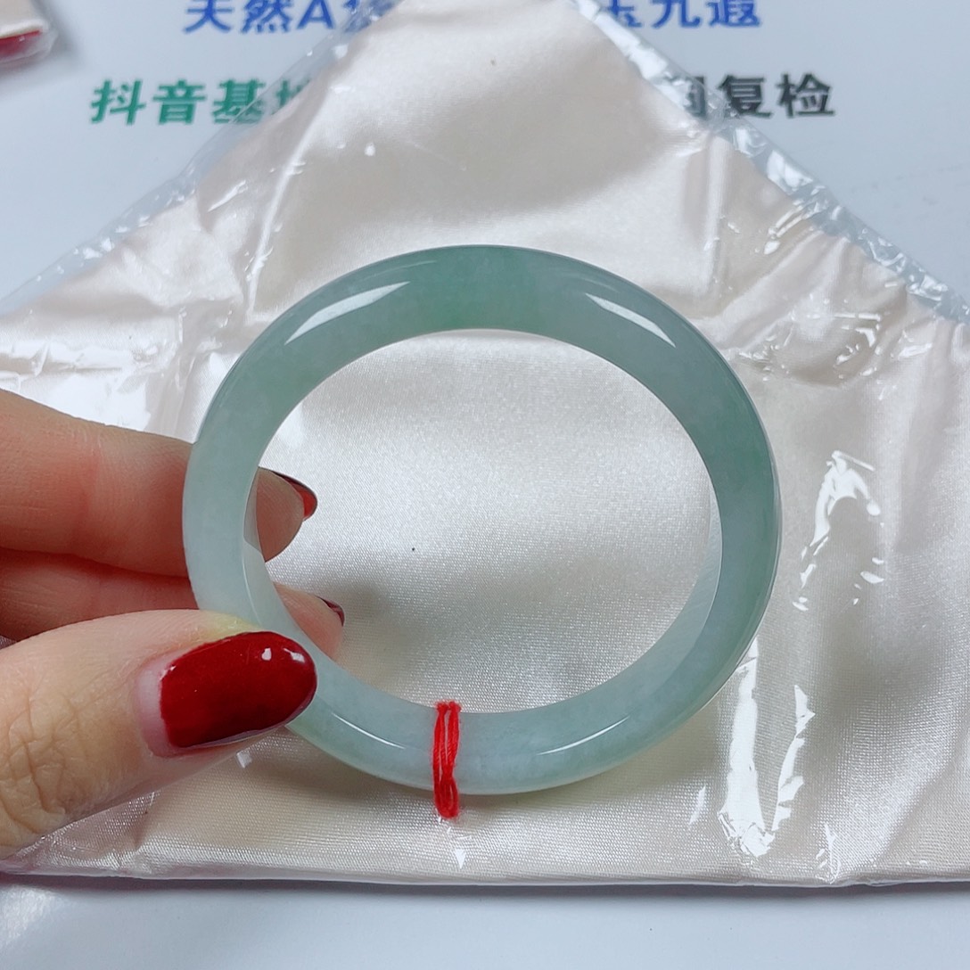 翡翠未镶嵌手镯圈口54.5宽12厚8.4