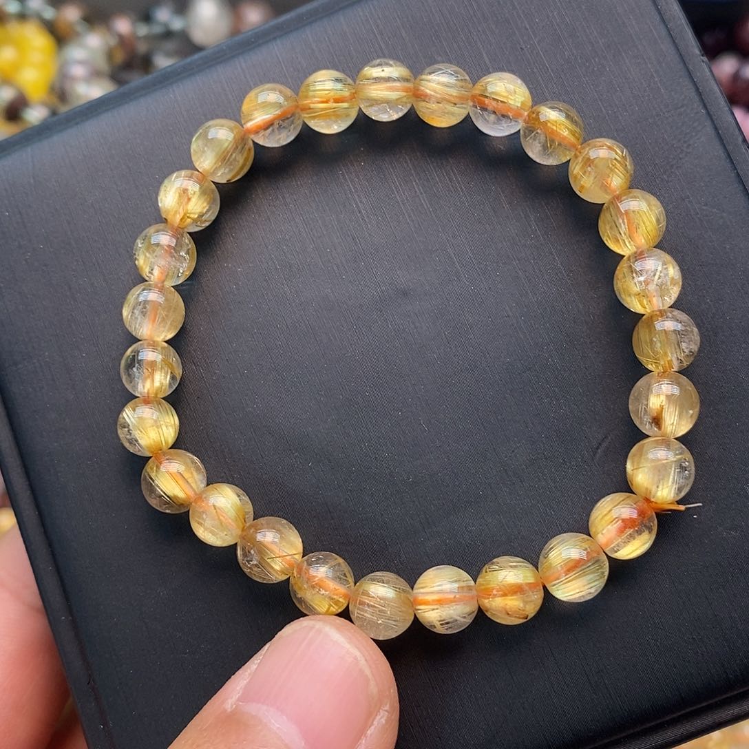 魏***魏未镶嵌珠宝半成品水晶