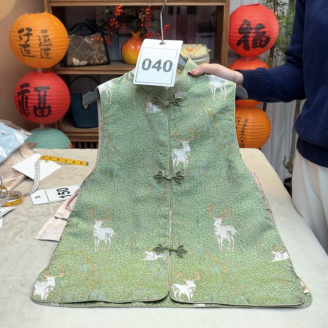刺绣96胸围对襟马甲