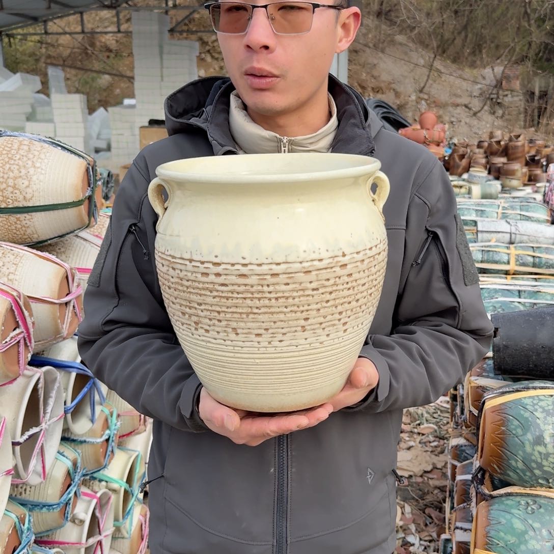 紫砂花盆口25高25（一个白色耳朵泡泡沈