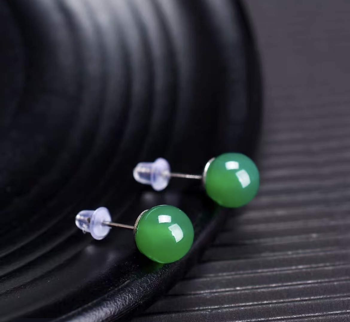 【玉仓精选】天然绿玉髓8mm耳钉