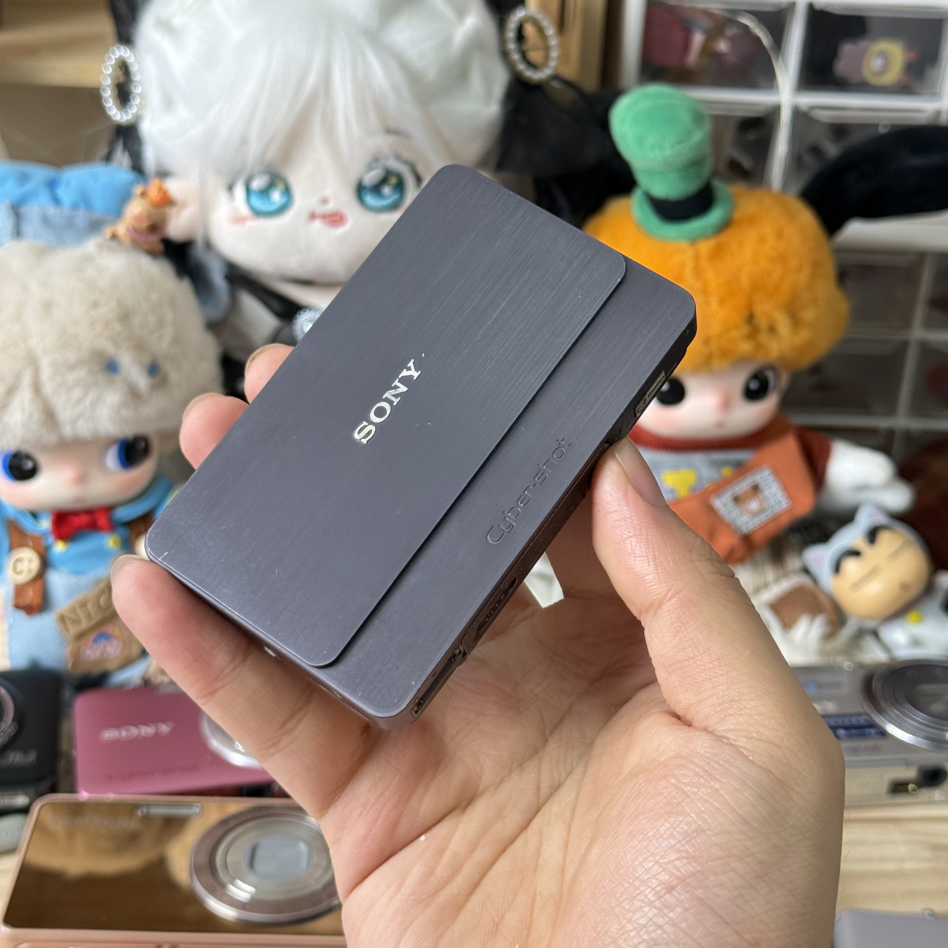 9新 Sony/索尼 索尼t700色彩感好胶片感滤镜多适合新手带配件