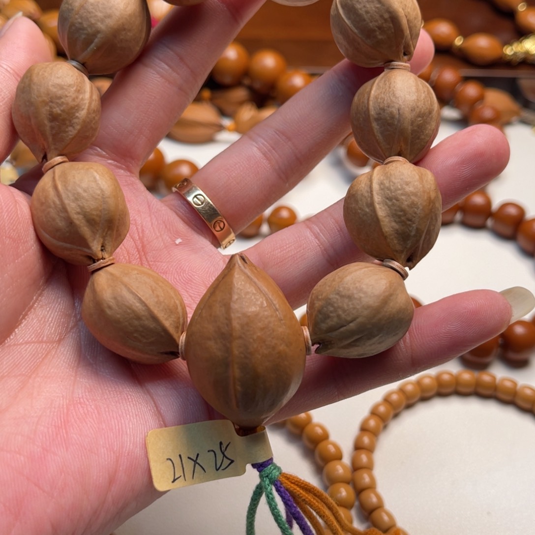 橄榄核手串集**海橄榄核，素核，尺寸21X25