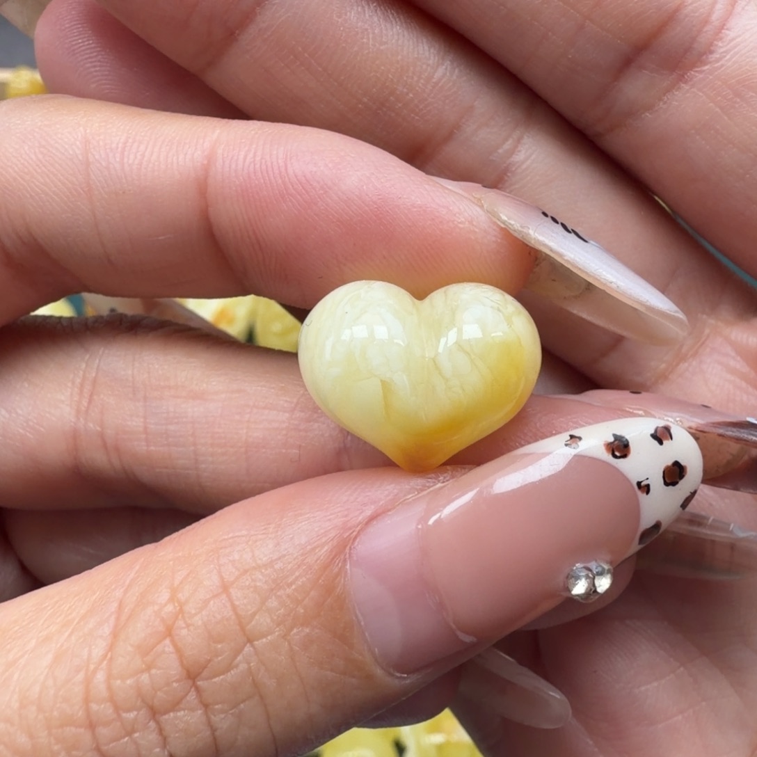 琥珀未镶嵌裸石蜜蜡