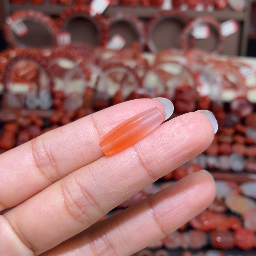 南红玛瑙未镶嵌颈饰勒子22*6+