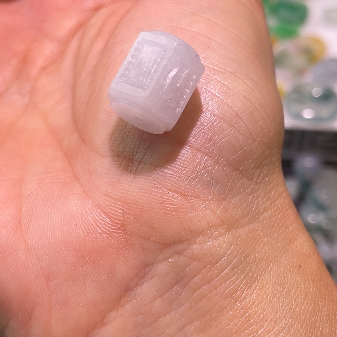 定制翡翠未镶嵌路路通