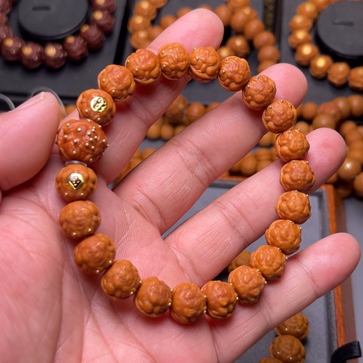 吊坠猴头核桃金蟾