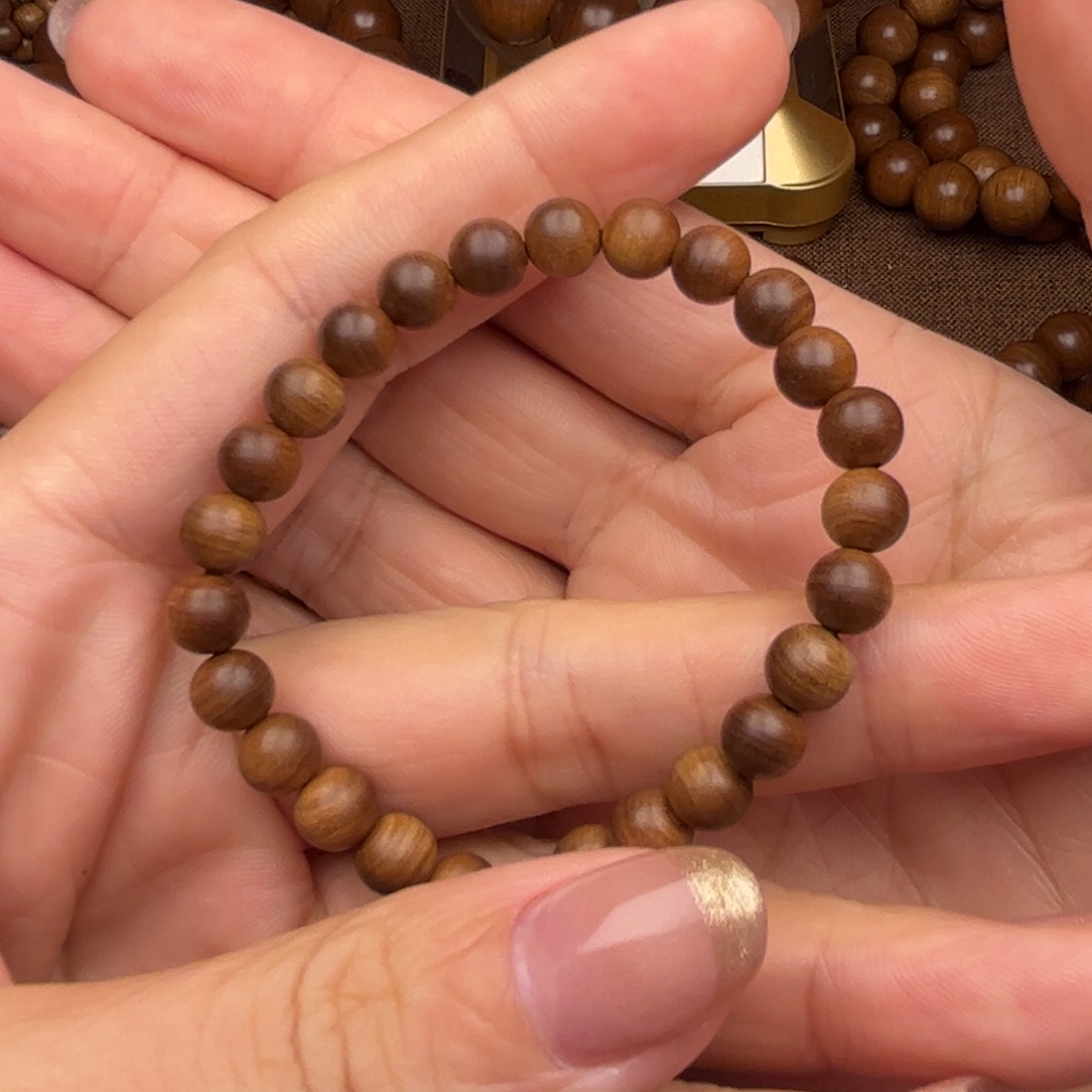 奶***菜檀香木0.7单圈 老山檀香