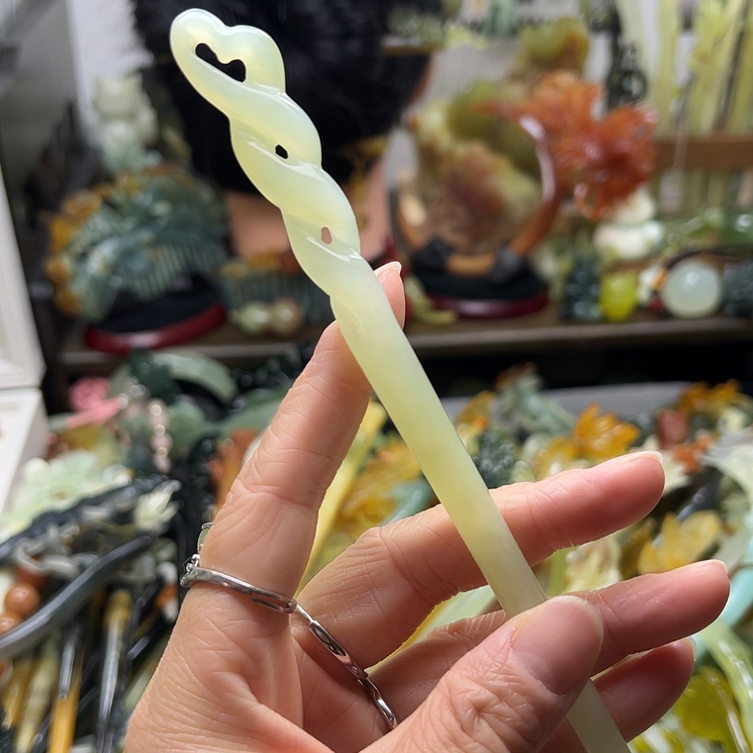 蛇纹石玉发饰合金