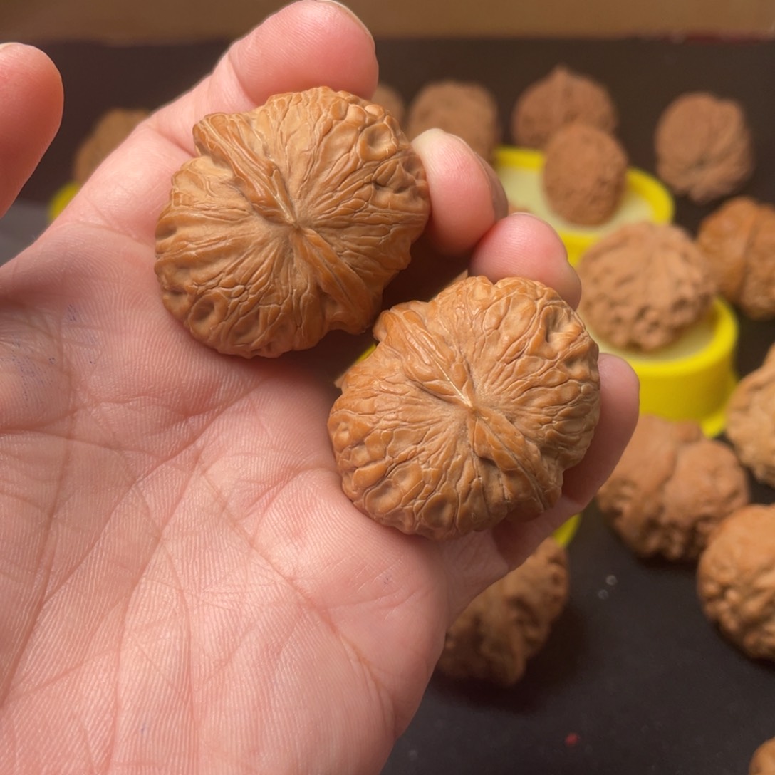 把件文玩核桃爱****坡核桃