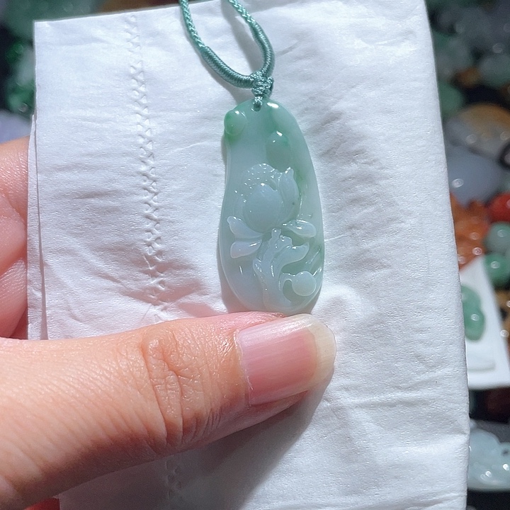 颈饰未镶嵌翡翠天