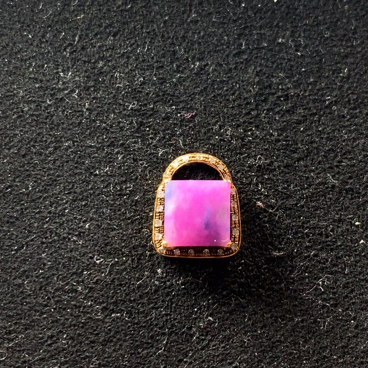 苏纪石（舒俱来）18K金镶嵌吊坠