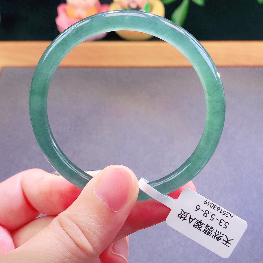 翡翠未镶嵌手镯天然翡翠