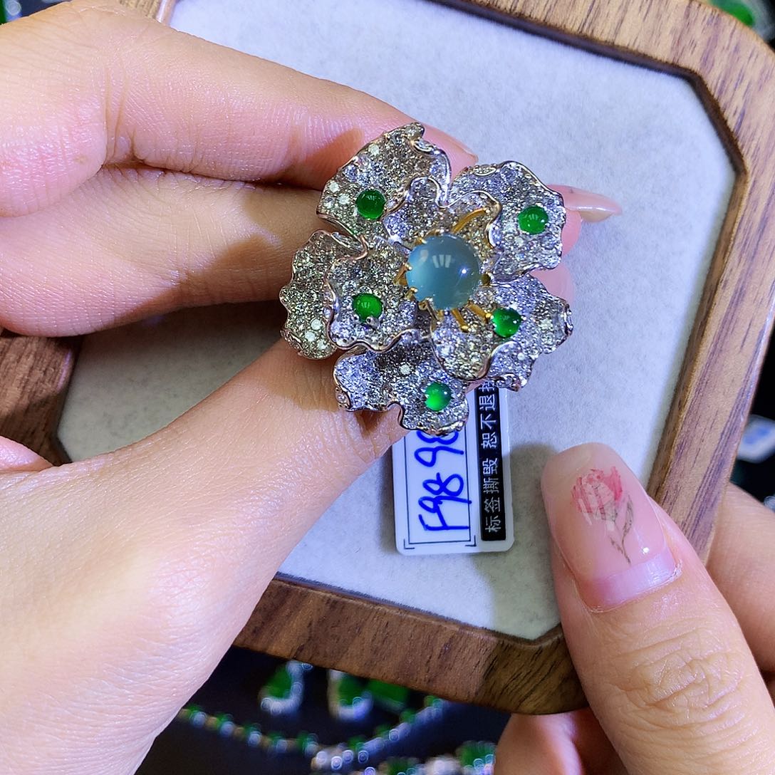 翡翠戒指银S925镶嵌天然翡翠花花戒指