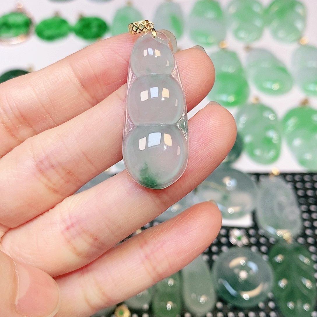 翡翠吊坠(不含链)18K金镶嵌