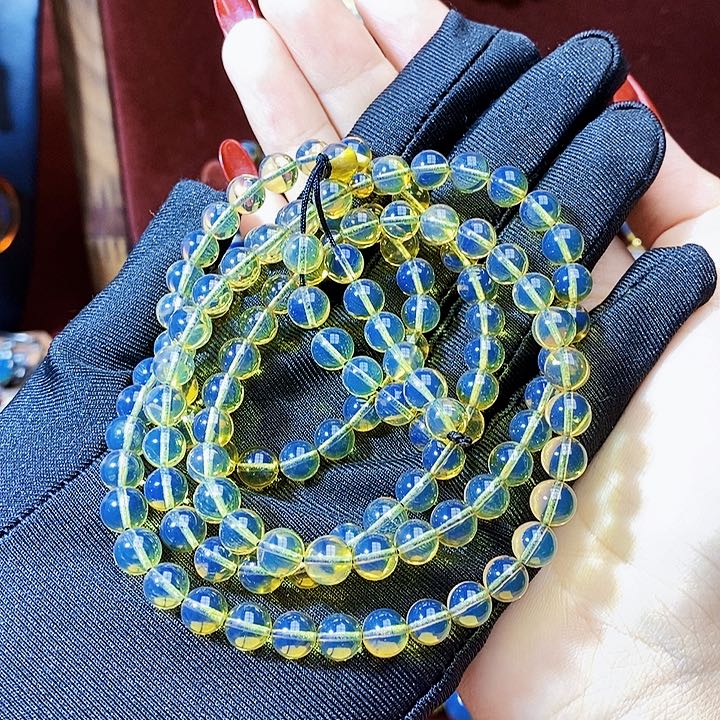 蓝珀珠宝奇石未镶嵌蓝珀异色珀毕业6.7净水108