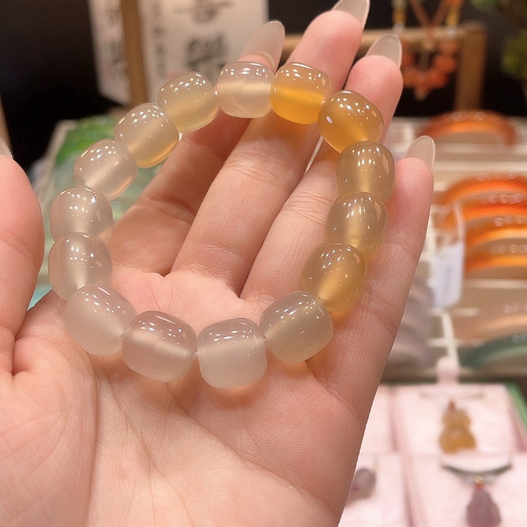 玛瑙/玉髓手镯未镶嵌