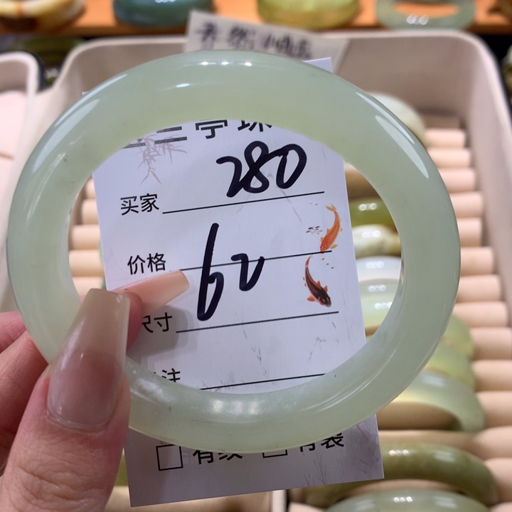 未镶嵌蛇纹石玉手镯