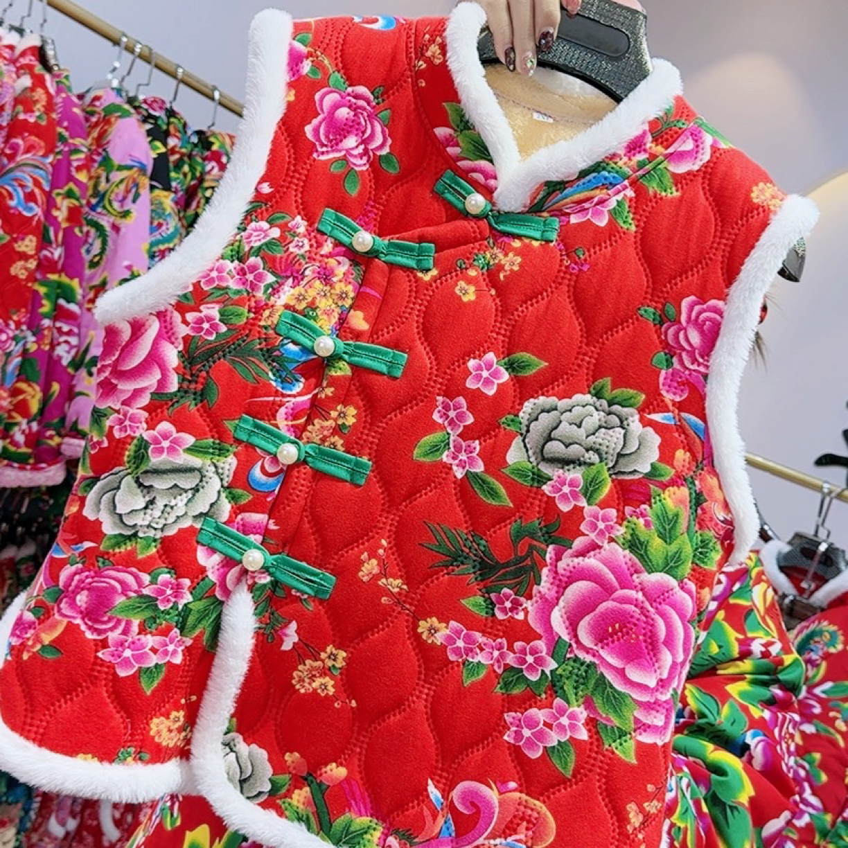 女民族风加绒加厚款东北大花马甲网红珍珠扣短款花马甲演出表演