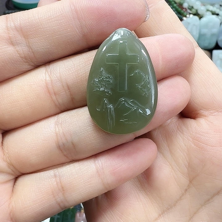 和田玉未镶嵌颈饰