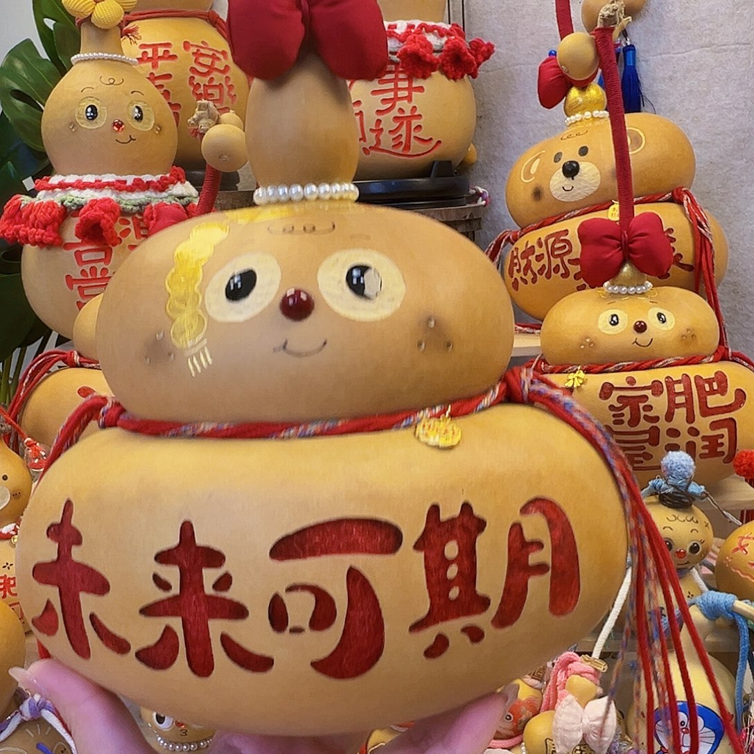 丑***乖哈哈这都什么玩意儿呢y