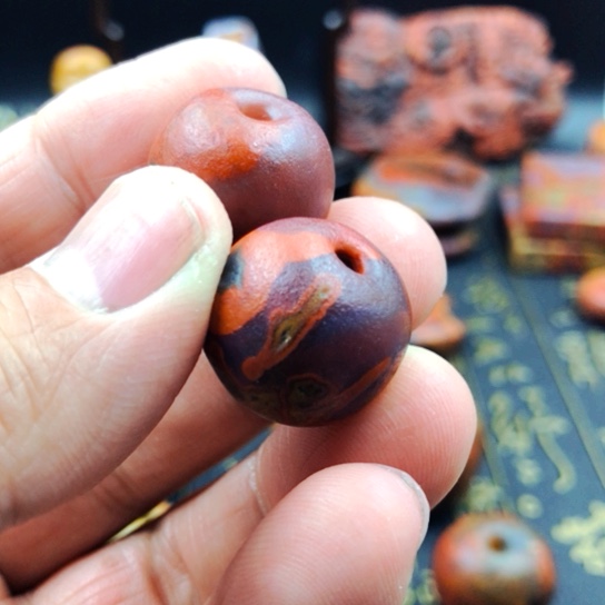 用***人玛瑙/玉髓未镶嵌战国红玛瑙珠子配饰