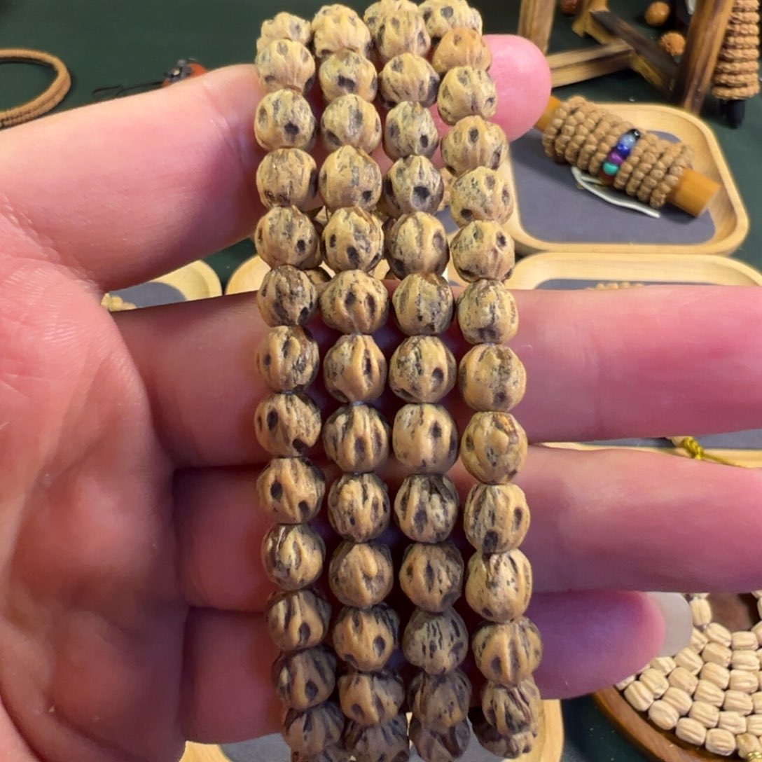 【闪购商品】吊坠柏香籽/百香籽热振双坑对眼狮驼林开心鬼7号