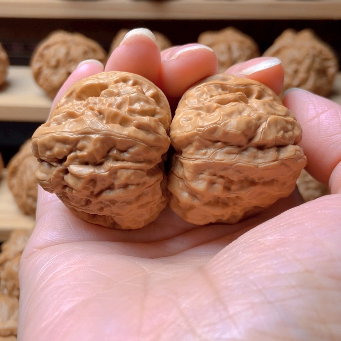 文玩核桃吊坠人****搏蛤蟆头