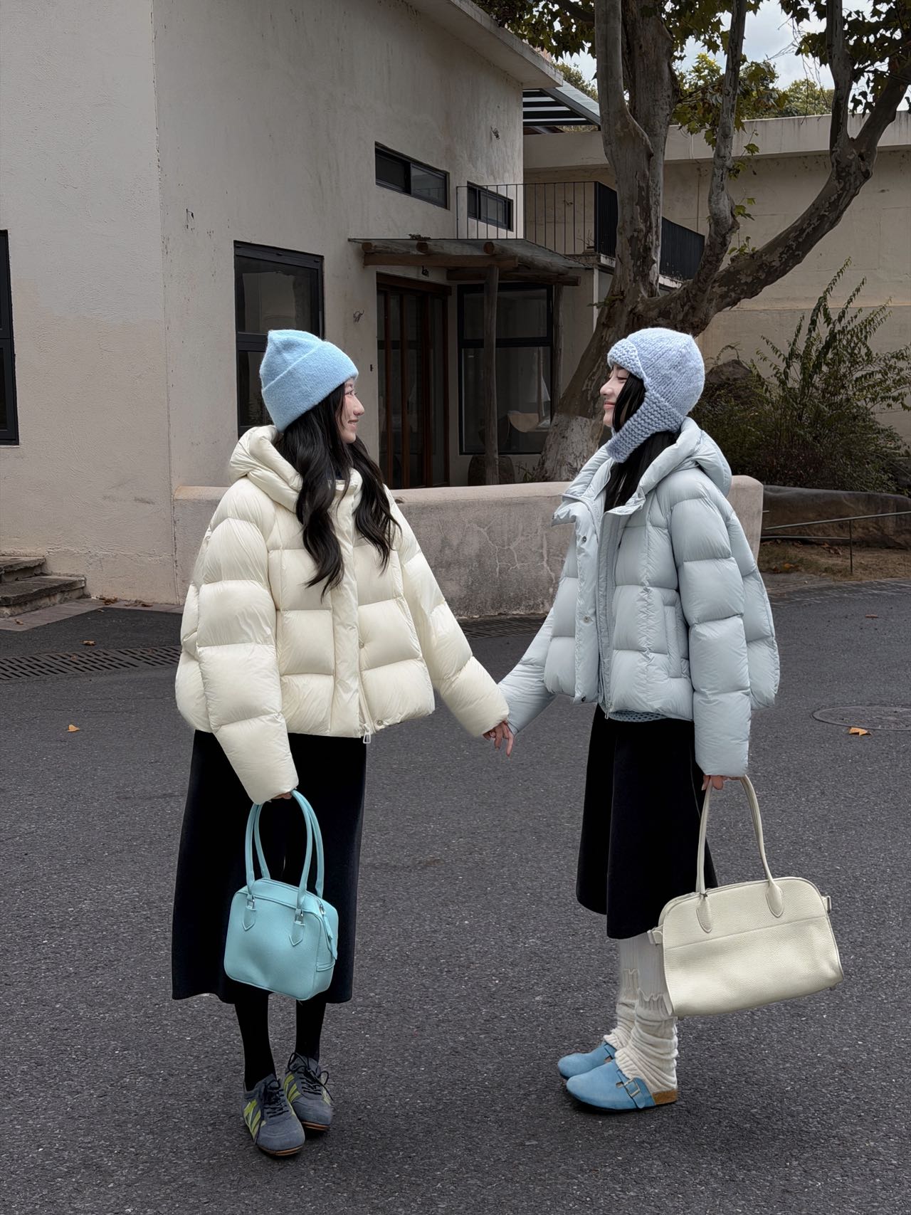 2025新款韩版90白鸭绒泡芙羽绒服女百搭不挑人 时尚连帽保暖外套