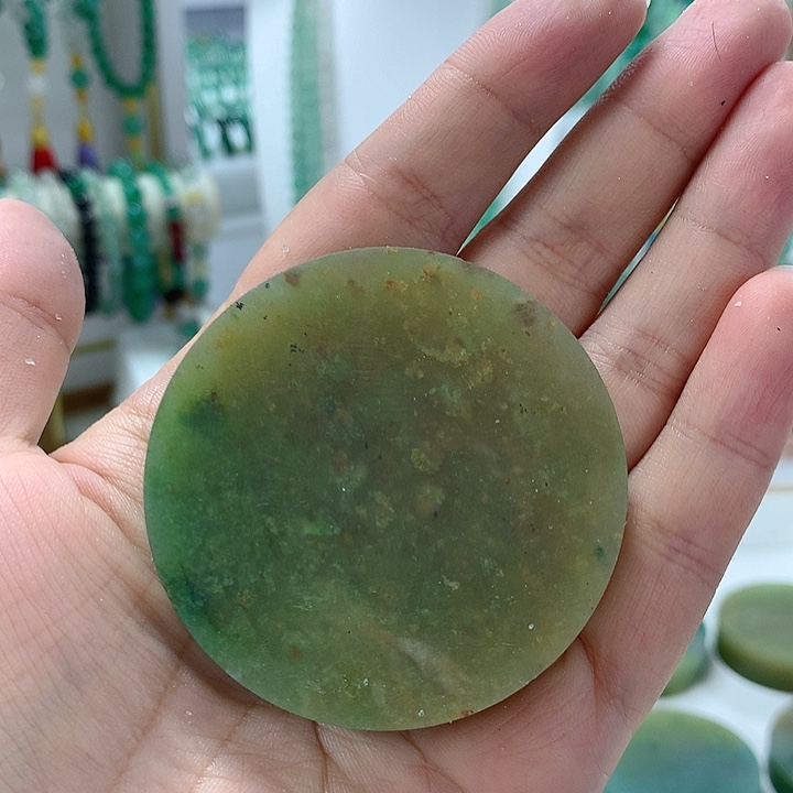 龙***~石英质玉未镶嵌珠宝半成品