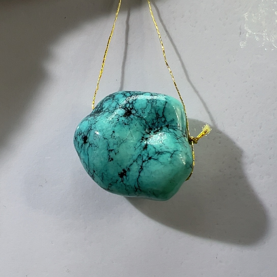 绿松石未镶嵌挂件