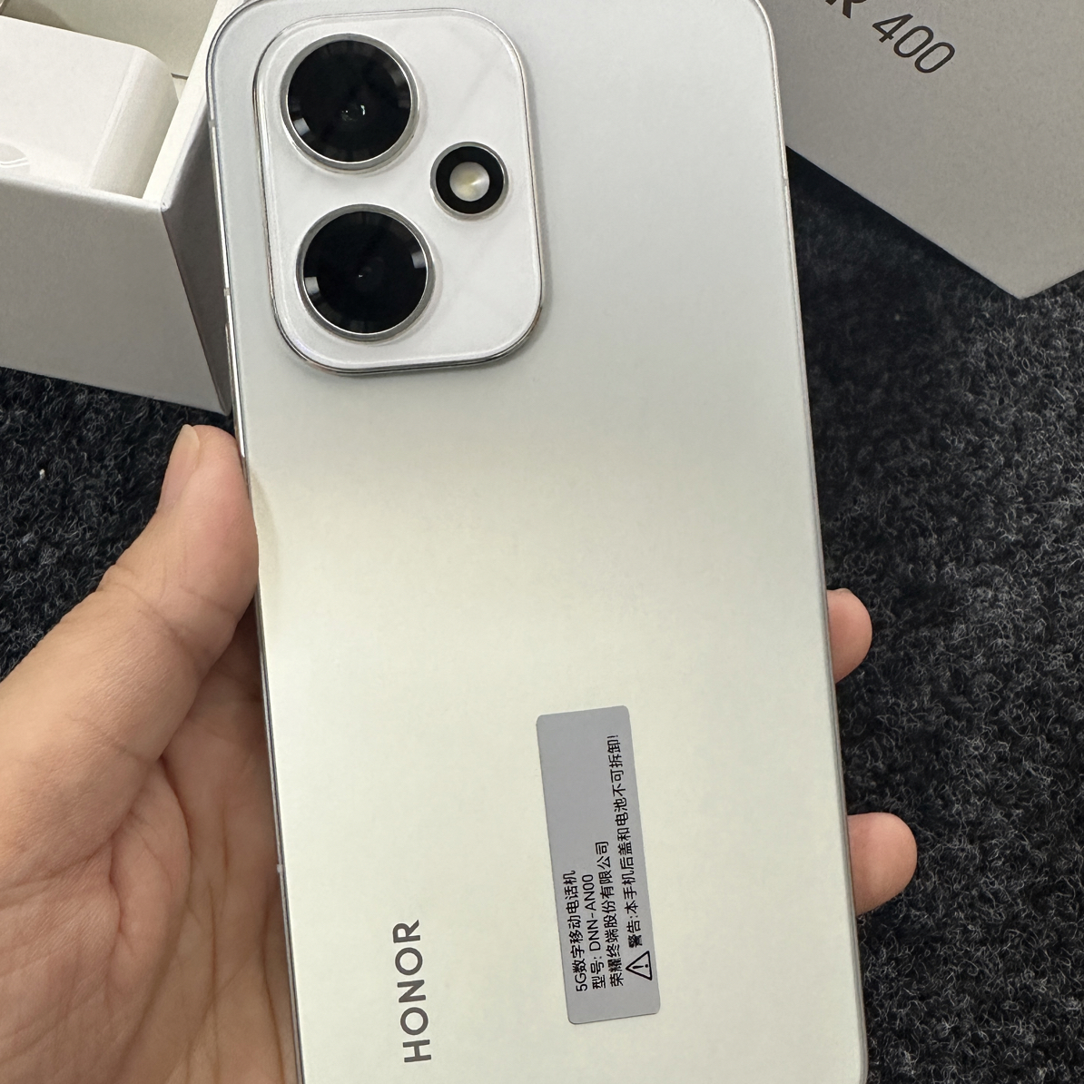95新 honor/荣耀 荣耀400  银色 12+512g  再保26.7.12  配件全套
