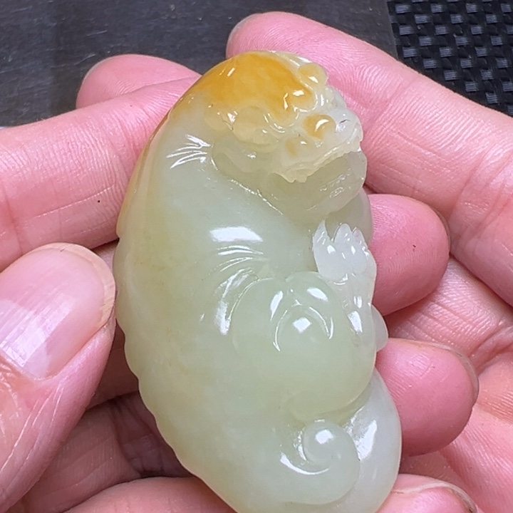 柱***一未镶嵌和田玉挂件