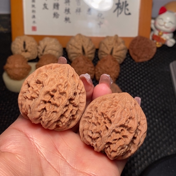 文玩核桃把件42野牛