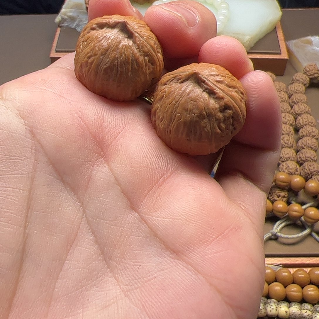 吊坠桃核秋子野核桃